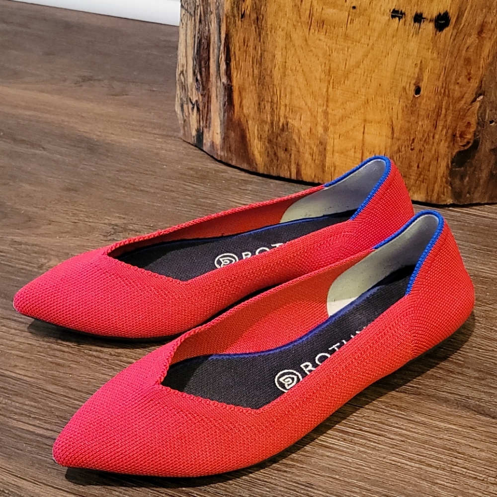Rothys sz 7.5 The Point flats! Stunning ! Comfy!